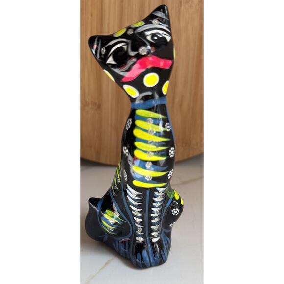 Vintage Cat Figurine Hand Painted Skeleton Mexican Folk Art Clay Pottery 6” - Picture 4 of 4